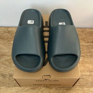 NWT Authentic Yeezy Slide by Adidas
